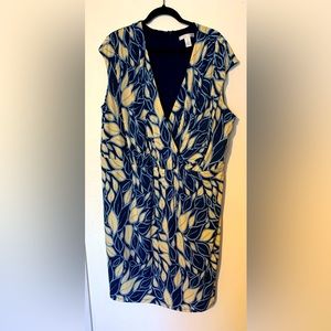 London Times soft yellow and teal cap sleeved dress